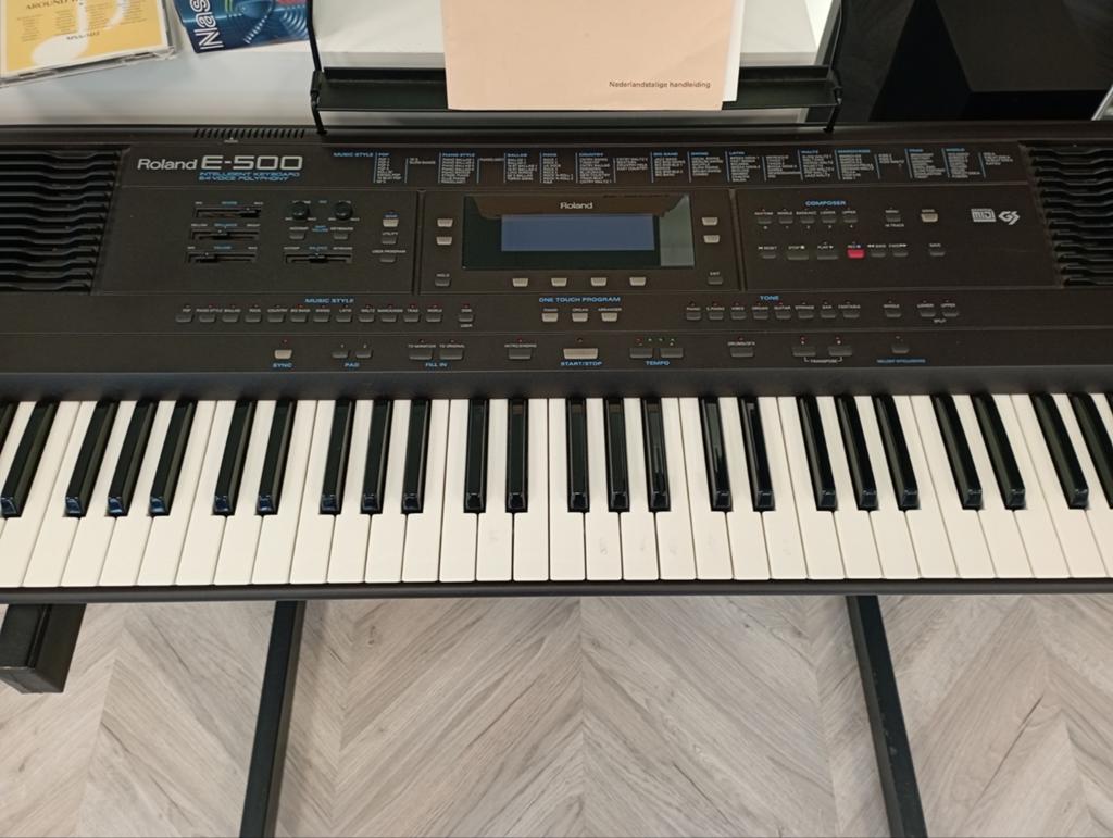 Roland E 500 Keyboard, Ophalen, Roland, Aanslaggevoelig, 61 toetsen