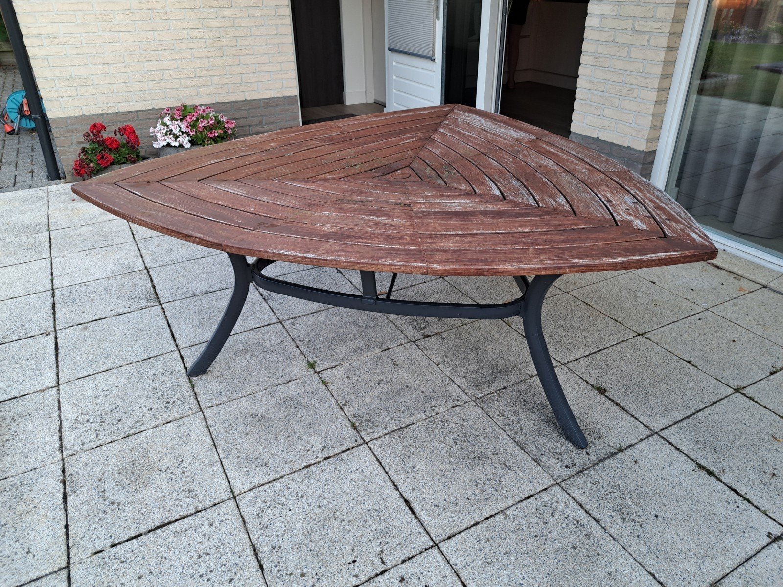 Hartman Trangular tuintafel, Ophalen, Gebruikt, Rechthoekig, Aluminium