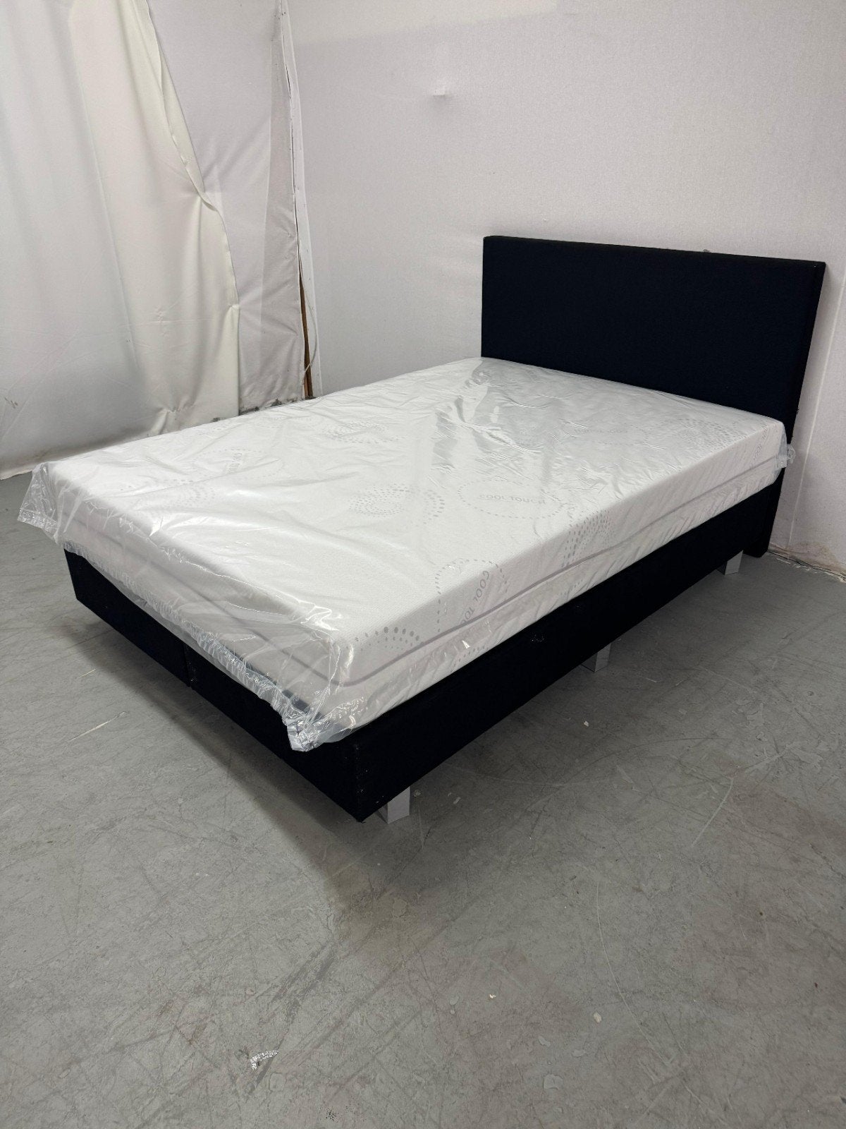Boxspring 140x200 met een nieuwe matras levering, 90 cm, Eenpersoons, Zwart, Nieuw