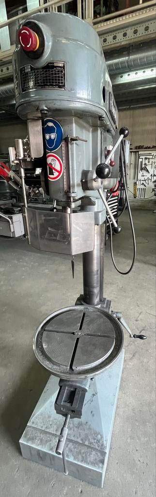 Alzmetall AB3 ES Kolomboormachine - met keertafel, Doe-het-zelf en Verbouw, Gereedschap | Boormachines, Ophalen, Variabele snelheid