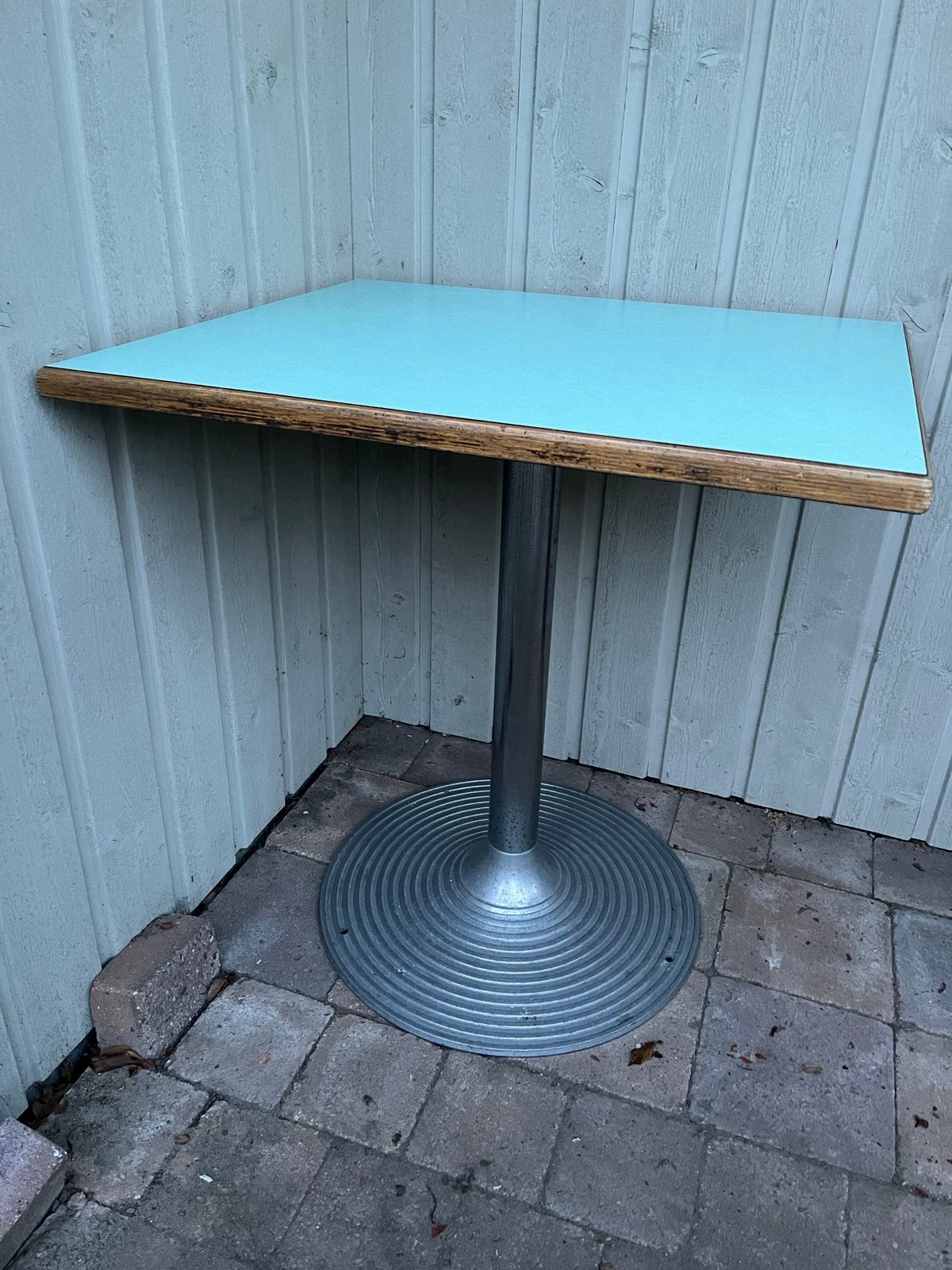 4 tafeltjes uit oude stationsrestauratie - Formica groen, Ophalen, Kunststof, Gebruikt, Tot twee personen