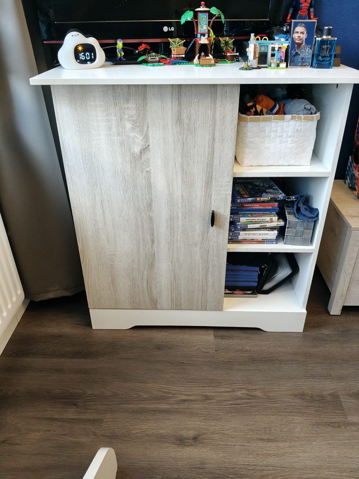 Foto 4 van kinder kamer compleet met tv kast, bed en kledingkast