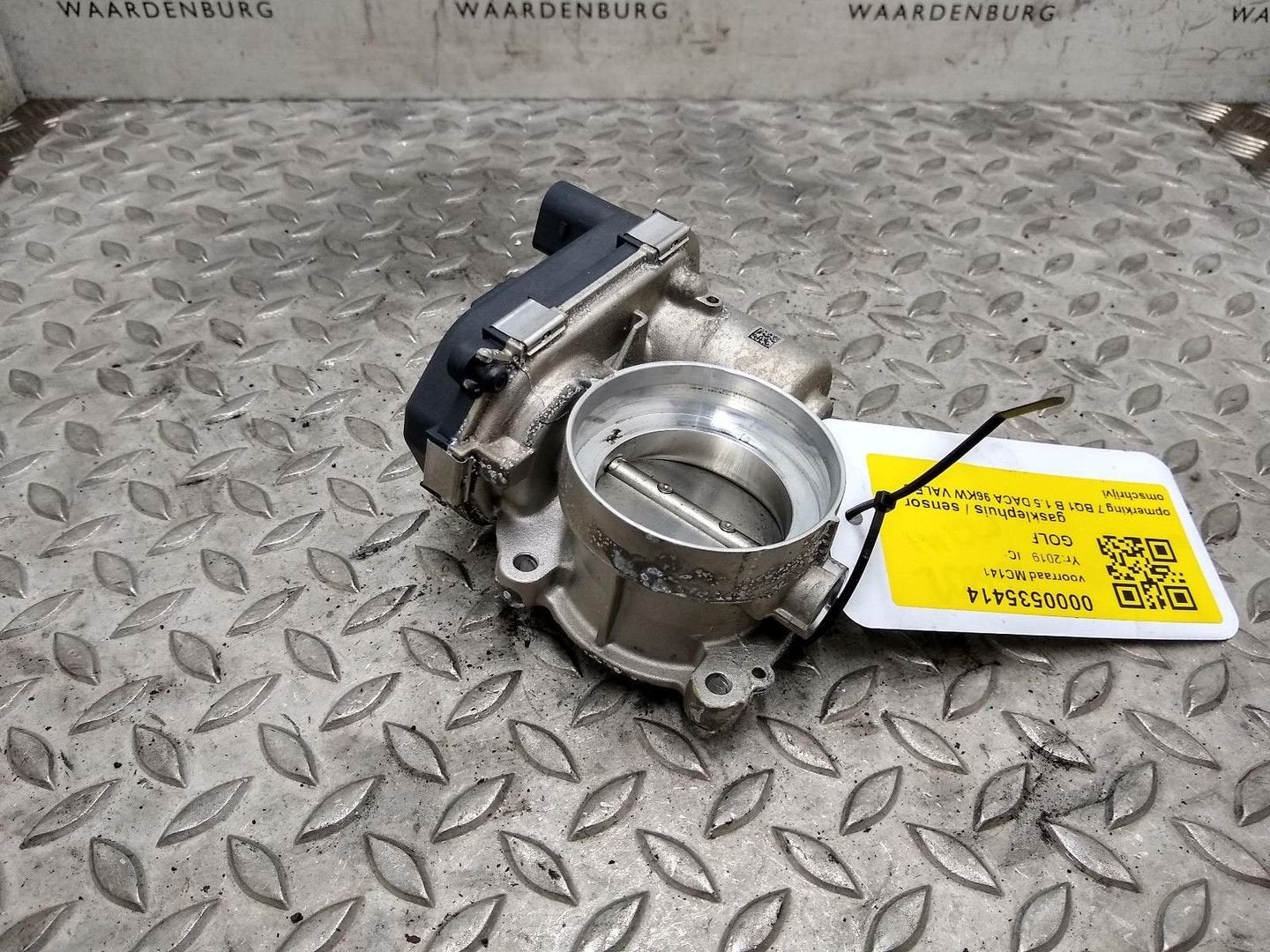 VOLKSWAGEN GOLF GASKLEPHUIS 04E133062Q, 098916029 2019, Ophalen of Verzenden, Gebruikt, ARN erkend