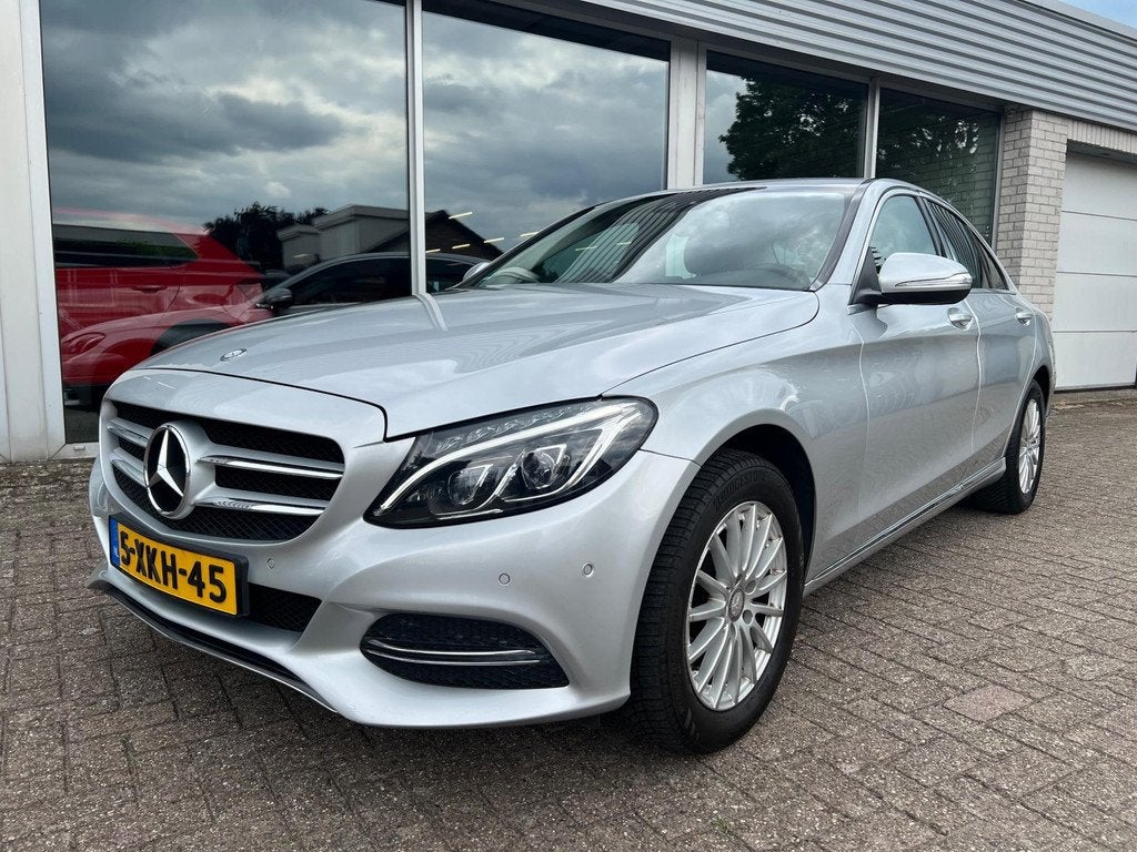 Mercedes-Benz C-klasse 180 Edition, Navi, LED, OrigNL, Nieuw, Auto's, Achterwielaandrijving, Gebruikt, Bedrijf, Handgeschakeld