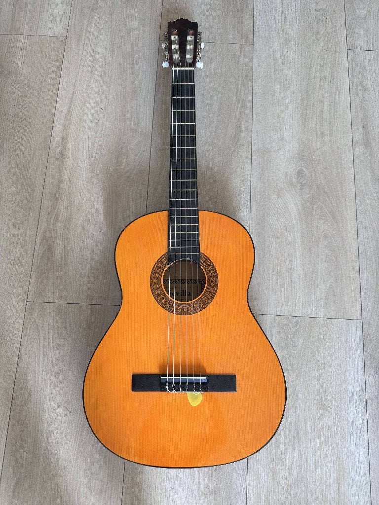 Spaanse gitaar, Muziek en Instrumenten, Snaarinstrumenten | Gitaren | Akoestisch, Ophalen, Zo goed als nieuw, Klassieke of Spaanse gitaar