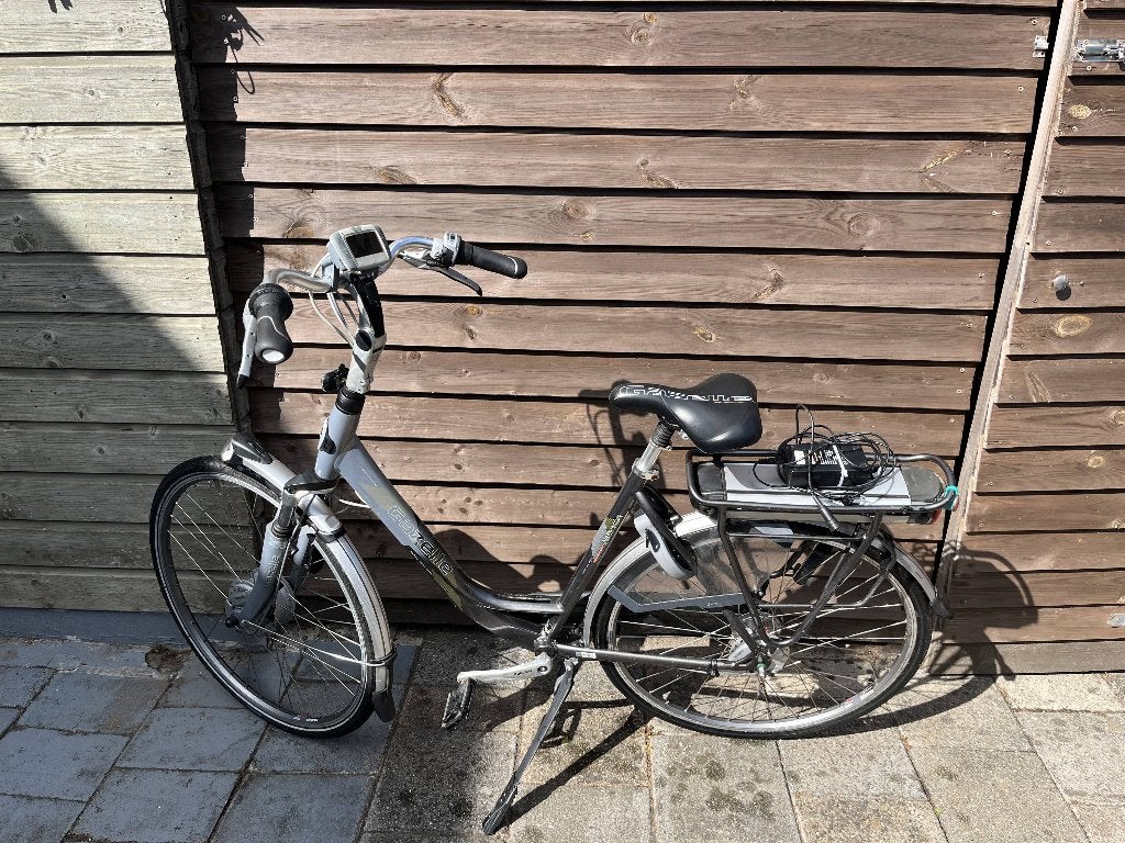 Gazelle Innergy e-fiets - Accu defect - Compleet met lader, Ophalen, Minder dan 30 km per accu, Gebruikt, 51 tot 55 cm