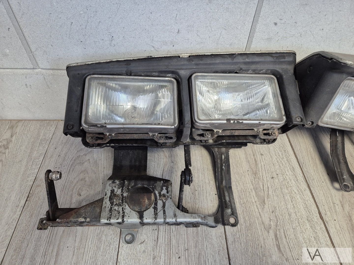 Mazda 929 coupe koplamp links rechts €200 /st 1982 - 1987, Gebruikt, -, -, Ophalen of Verzenden