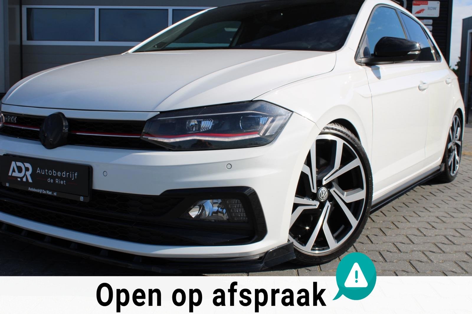 Volkswagen Polo 2.0 TSI GTI DSG|PANO|CAMERA|BEATS|MAXTON|VIR, Auto's, Stof, Gebruikt, Zwart, 4 cilinders