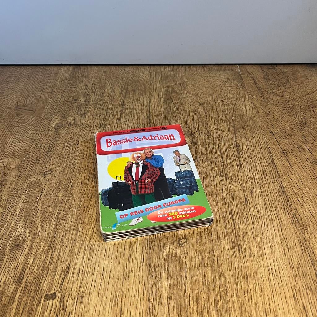 Bassie & Adriaan Op Reis door Europa Complete Serie 3 DVD’s, Alle leeftijden, Ophalen of Verzenden, Gebruikt, Boxset