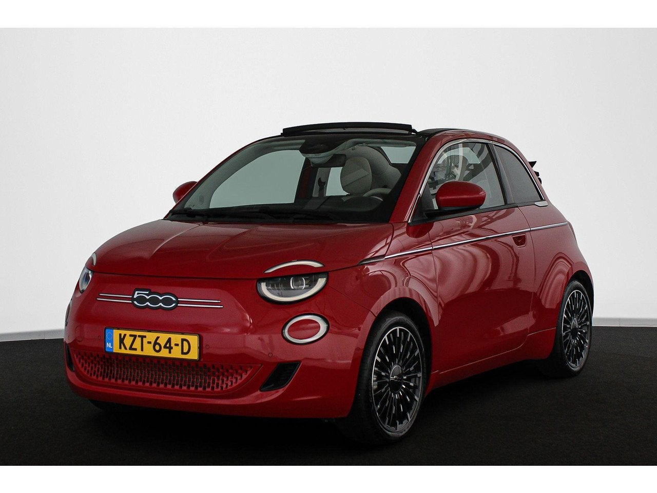Fiat 500C La Prima 42 kWh Cabrio Leder Stoelverwarming Camer, Automaat, Gebruikt, 118 pk, Cabriolet