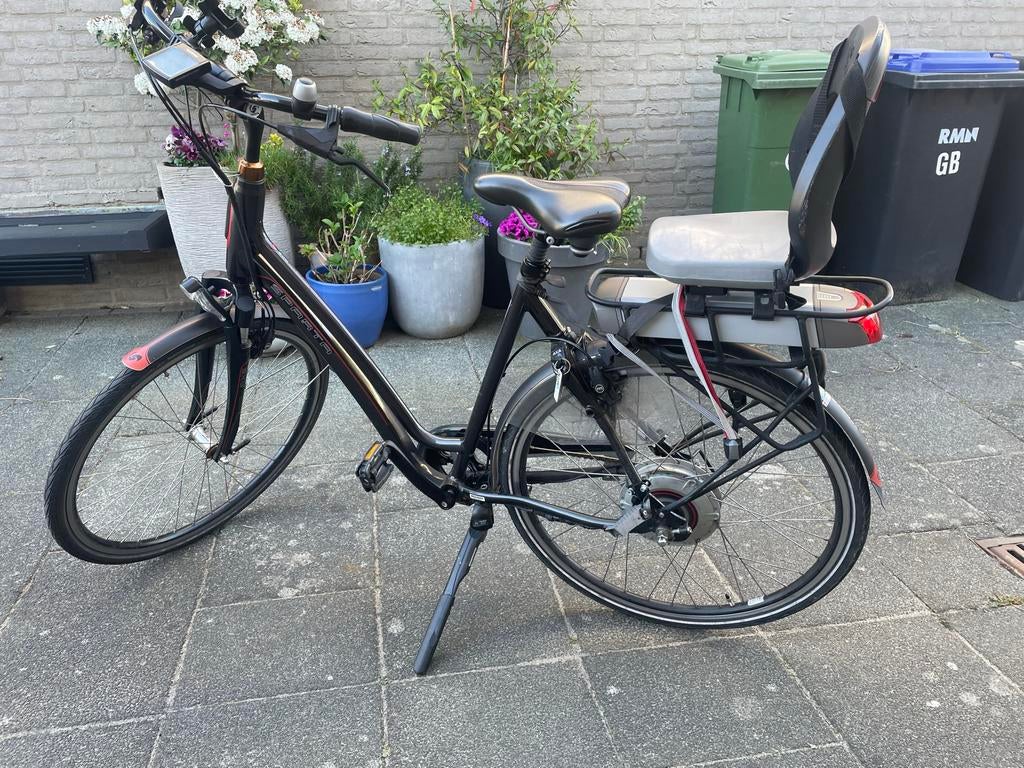 Elektrische fiets met kinderzitje, Fietsen en Brommers, Elektrische fietsen, Gebruikt, Overige merken, 51 tot 55 cm, 30 tot 50 km per accu