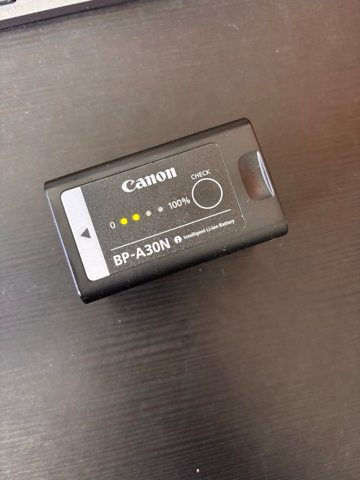 Canon BP-A30N Intelligent Li-ion Batterij, Ophalen of Verzenden, Gebruikt, Oplaadbaar