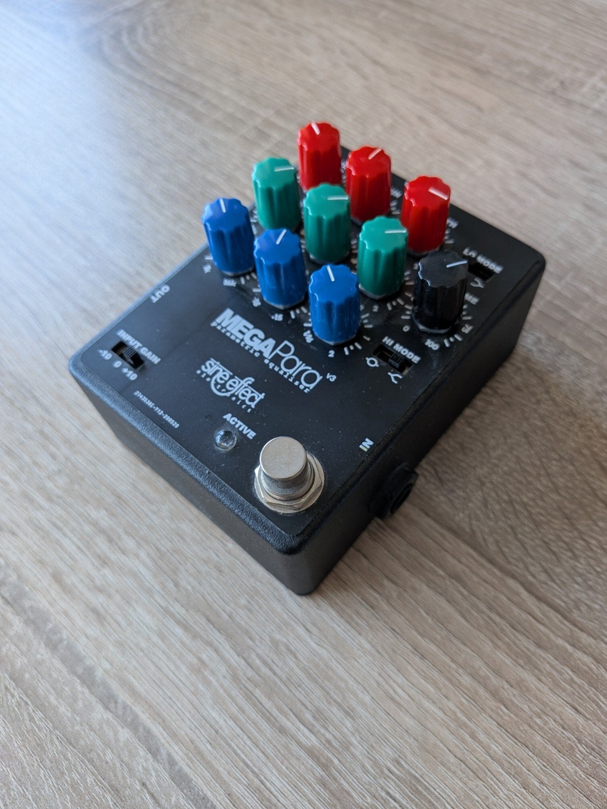 Sine Effects MegaPara (parametric EQ), Ophalen of Verzenden, Zo goed als nieuw, Equalizer