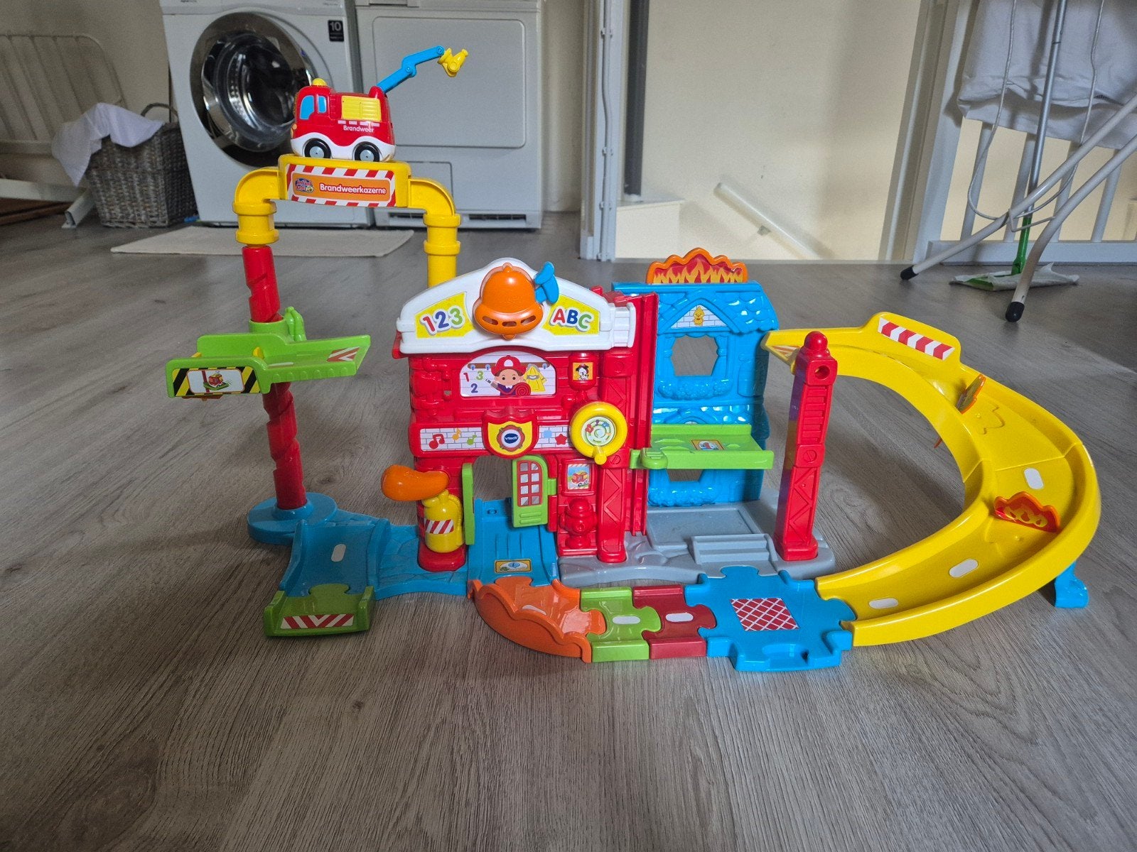 VTech Toet Toet Auto's Brandweerkazerne Speelset, Ophalen, Gebruikt, Jongen of Meisje