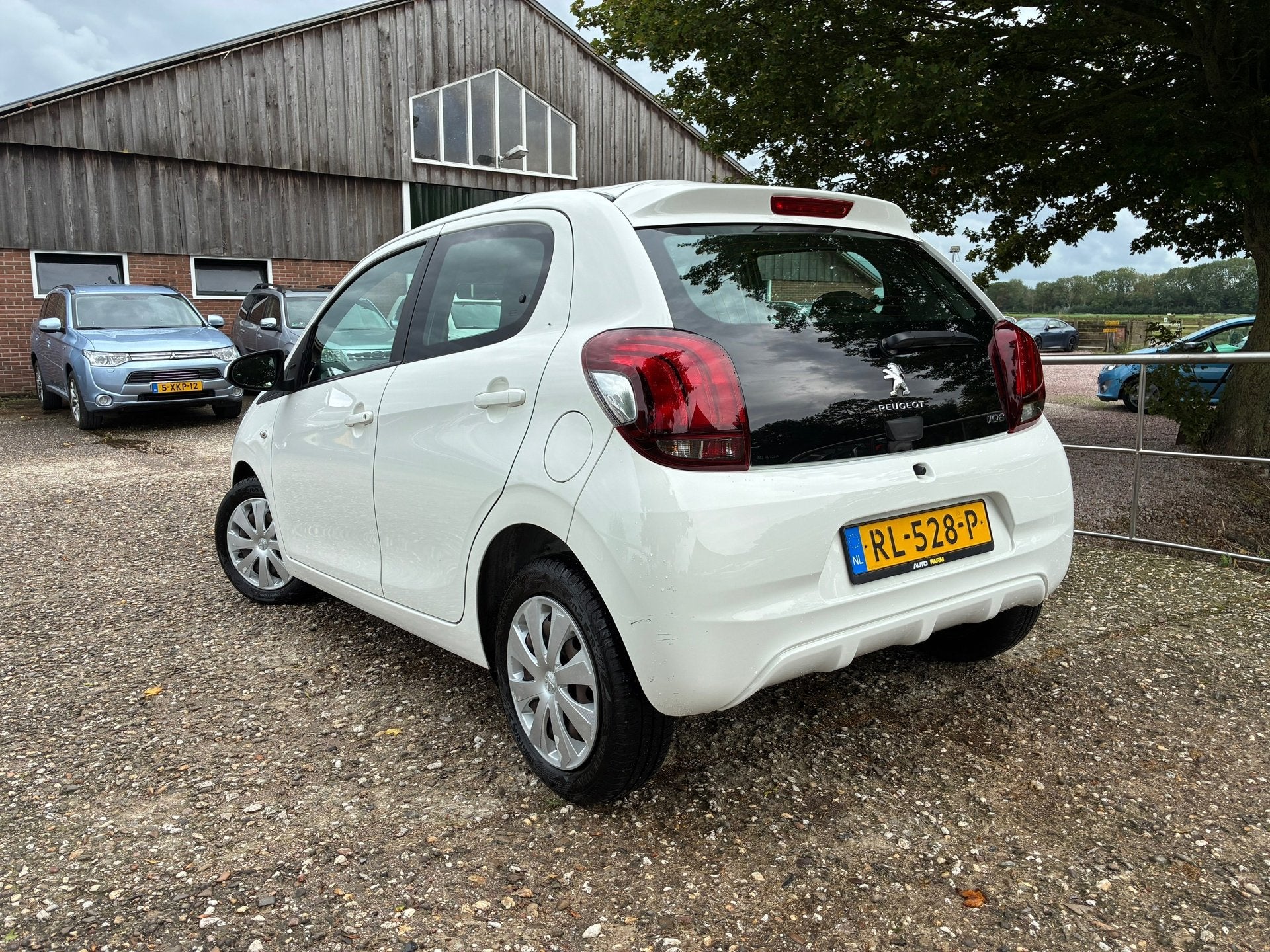 Peugeot 108 1.0 e-VTi Active | Airco + Bluetooth + Elk. Rame, Voorwielaandrijving, Stof, Gebruikt, 4 stoelen