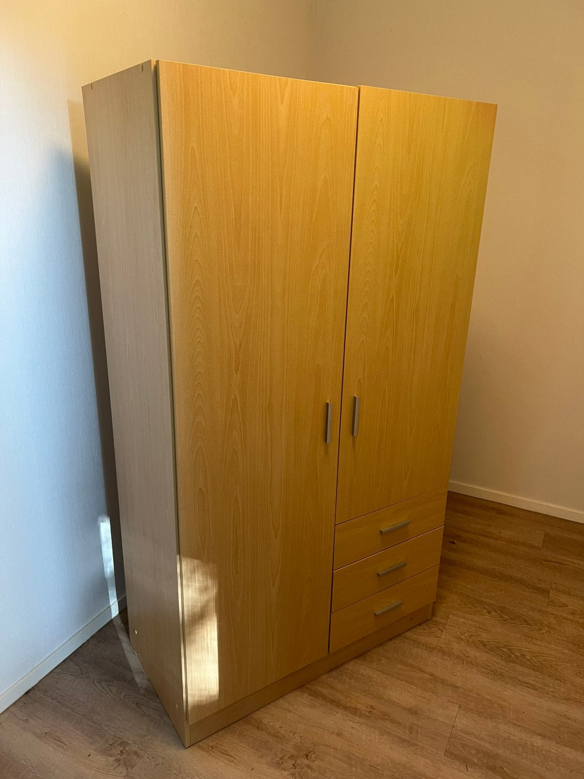 Te Koop : Kledingkast Kleding Kast Hout Legplanken Laden, Ophalen, Gebruikt, 50 tot 75 cm, 150 tot 200 cm
