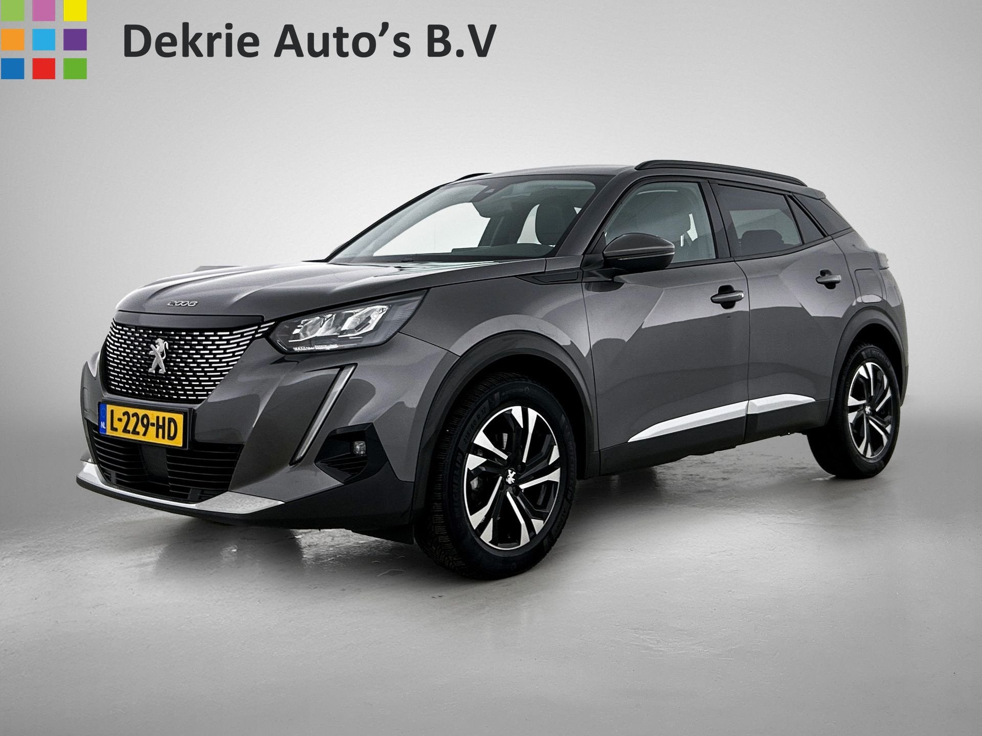 Peugeot 2008 1.5 HDi Allure / Trekhaak / Pdc.+Camera / Distr, Auto's, Dealer onderhouden, Gebruikt, 4 cilinders, Leder en Stof