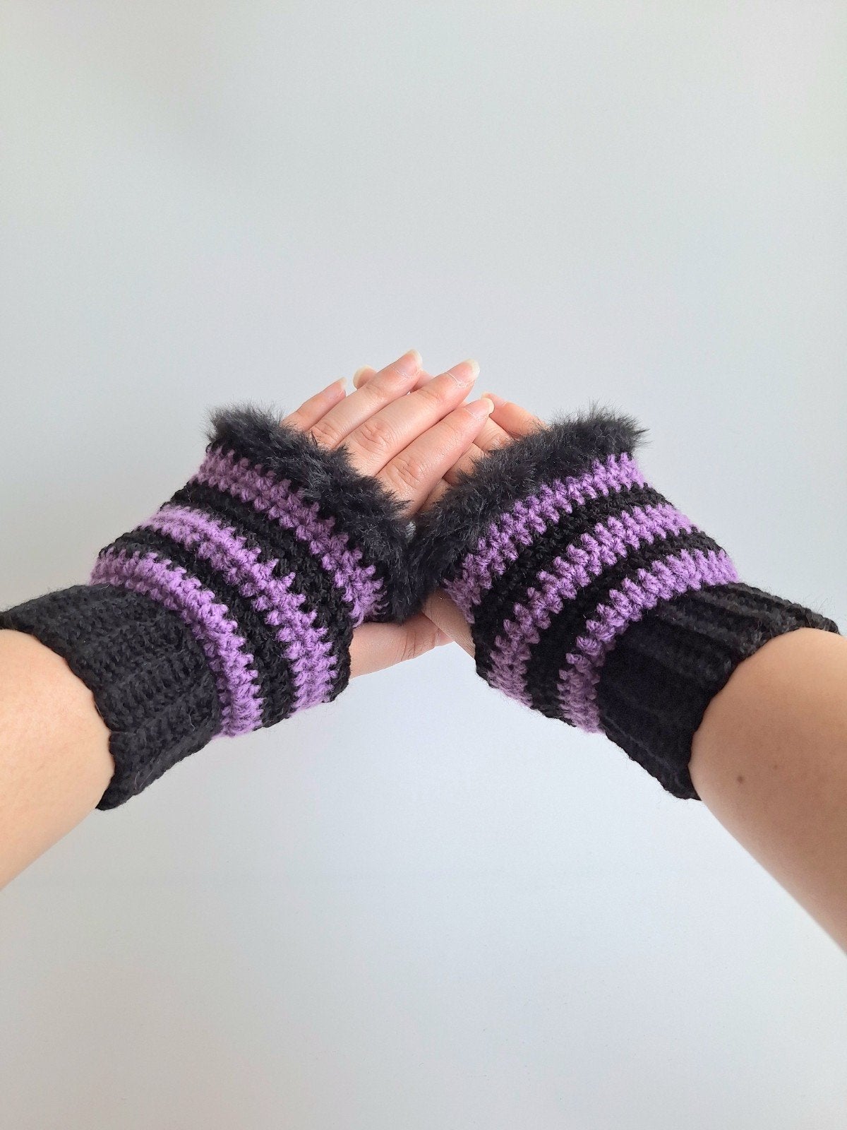 Gehaakte handschoenen zwart en paars, Ophalen of Verzenden, Nieuw, Handschoenen
