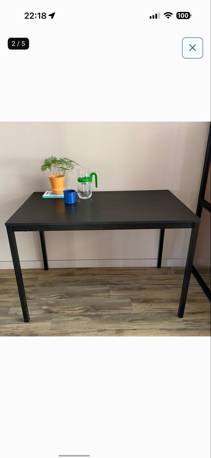 IKEA Bureau met lichte waterschade - Kleine prijs!, Gebruikt, 100 tot 150 cm, Ophalen of Verzenden, Rechthoekig