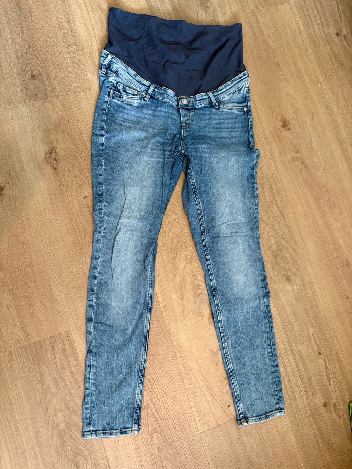 H&M MAMA Zwangerschaps Skinny High Fit Spijkerbroek Maat L, Blauw, Maat 42/44 (L), Ophalen of Verzenden, Gedragen