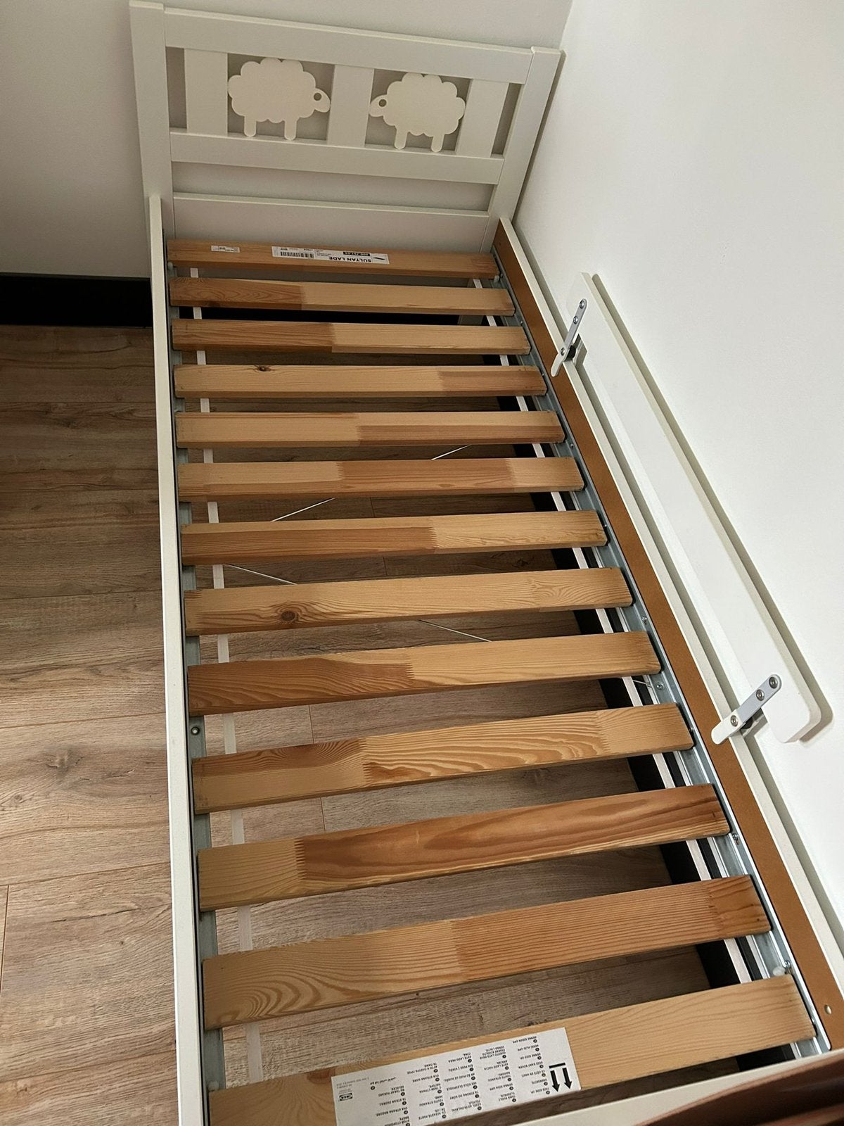 Peuterbed, Ophalen, Zo goed als nieuw, Eenpersoons, Hout