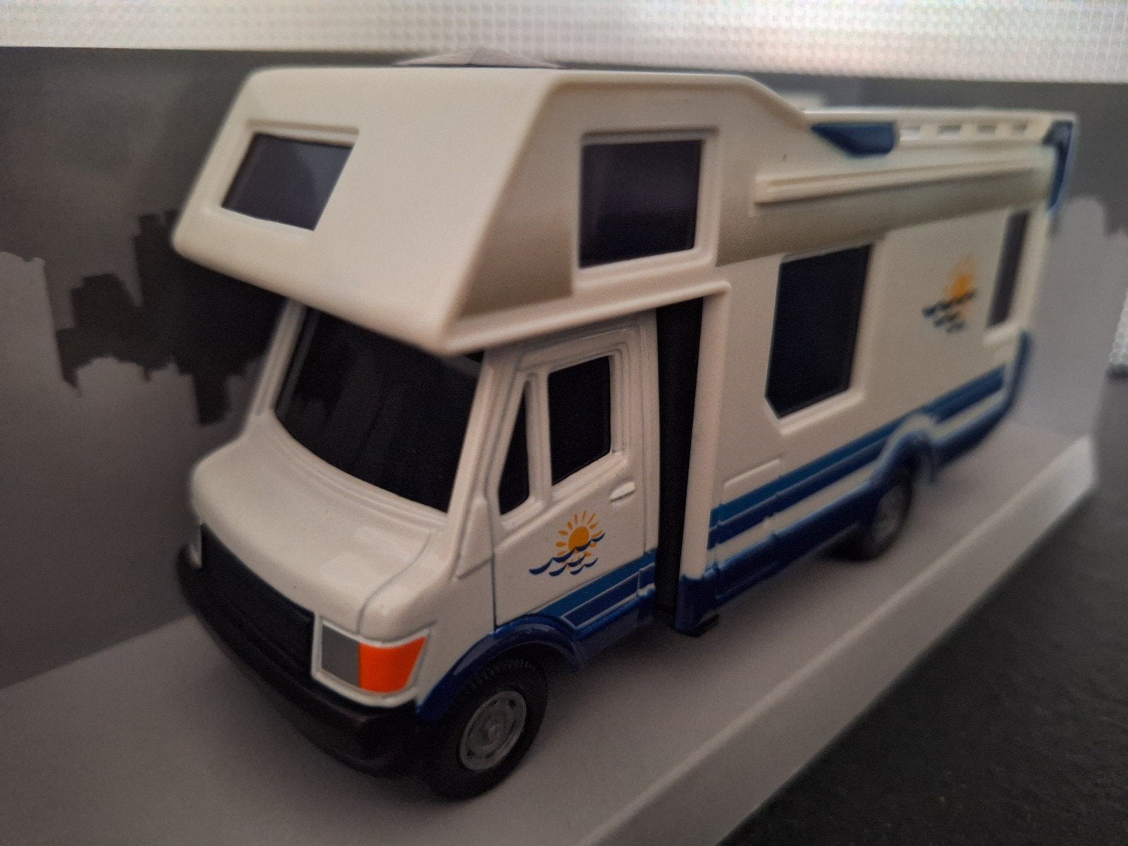 Mercedes Benz Camper Schaal 1:43, Hobby en Vrije tijd, Modelauto's | 1:43, Overige merken, Auto, Nieuw, Cararama