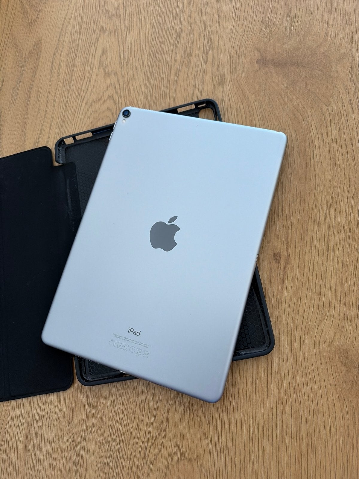 Apple iPad Pro 10.5 inch 64 GB Wi-Fi Zilver, 13 inch of meer, Ophalen of Verzenden, Zo goed als nieuw, Apple iPad Pro