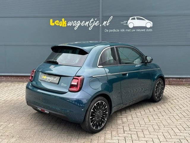 Fiat 500 e 3+1 La Prima 42 kWh *extra deur *alle opties, 1300 kg, Gebruikt, 118 pk, 4 stoelen