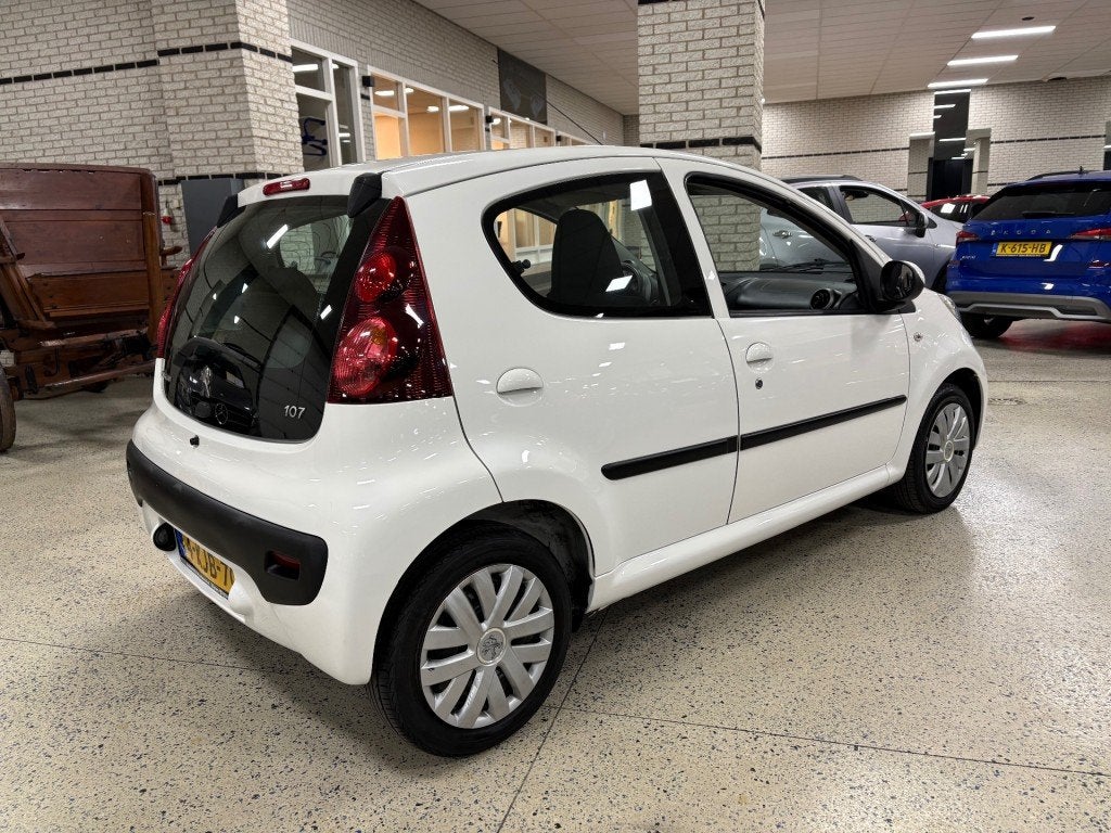 Peugeot 107 1.0 Airco 5 Deurs NL auto NAP Autopas Radio AUX, Voorwielaandrijving, Euro 5, Gebruikt, Met garantie (alle)