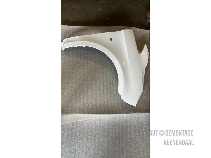 Scherm rechts-voor van een Mercedes Vito (9147), -, Nieuw, Ophalen of Verzenden, -