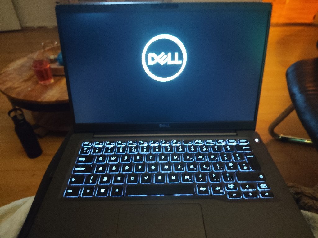 Dell Latitude 7400 100% Batterijcapaciteit, Computers en Software, 256 GB, 2 tot 3 Ghz, Qwerty, 14 inch