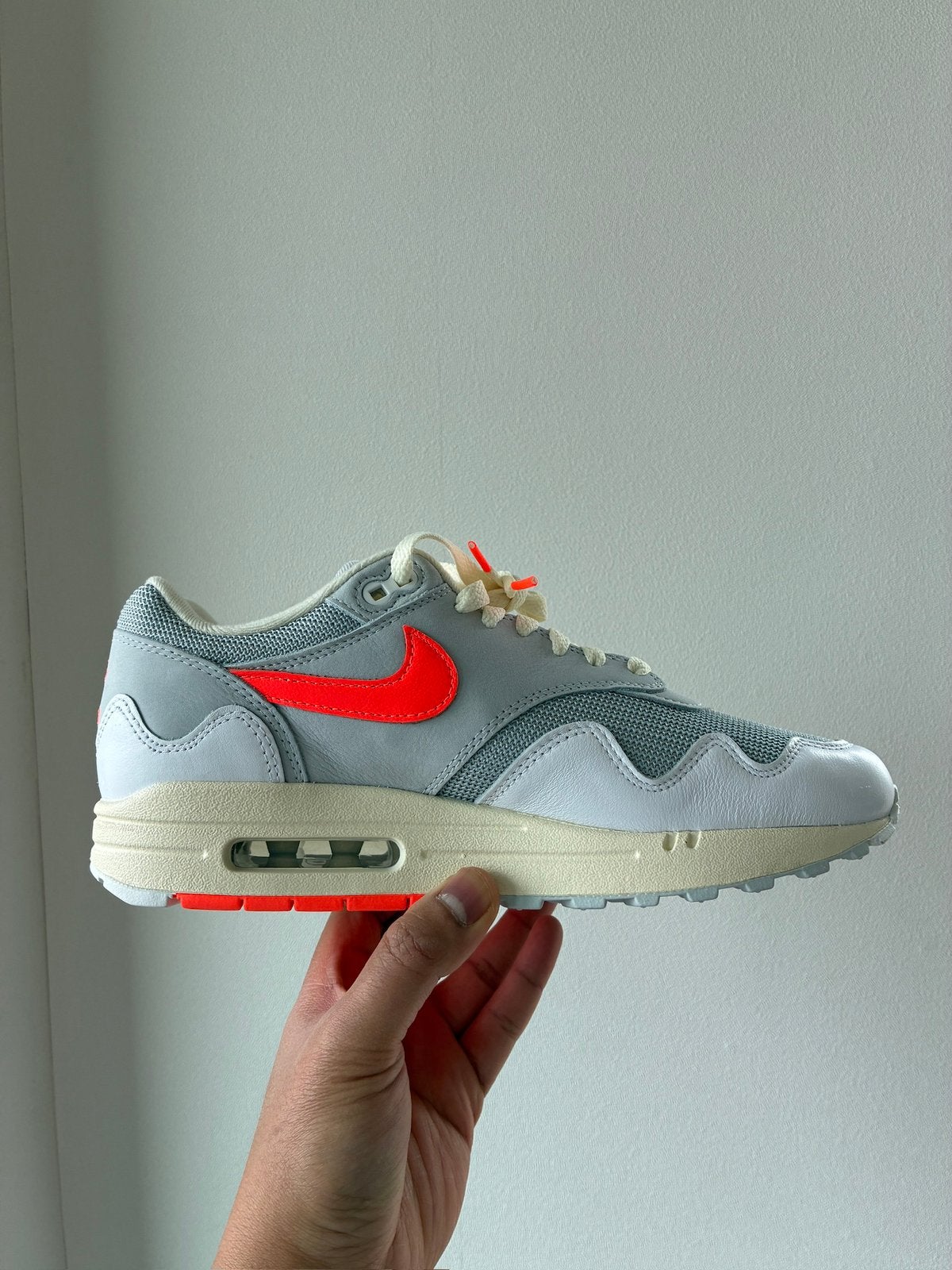 Patta x Nike Air Max 1, Ophalen of Verzenden, Wit, Sneakers of Gympen