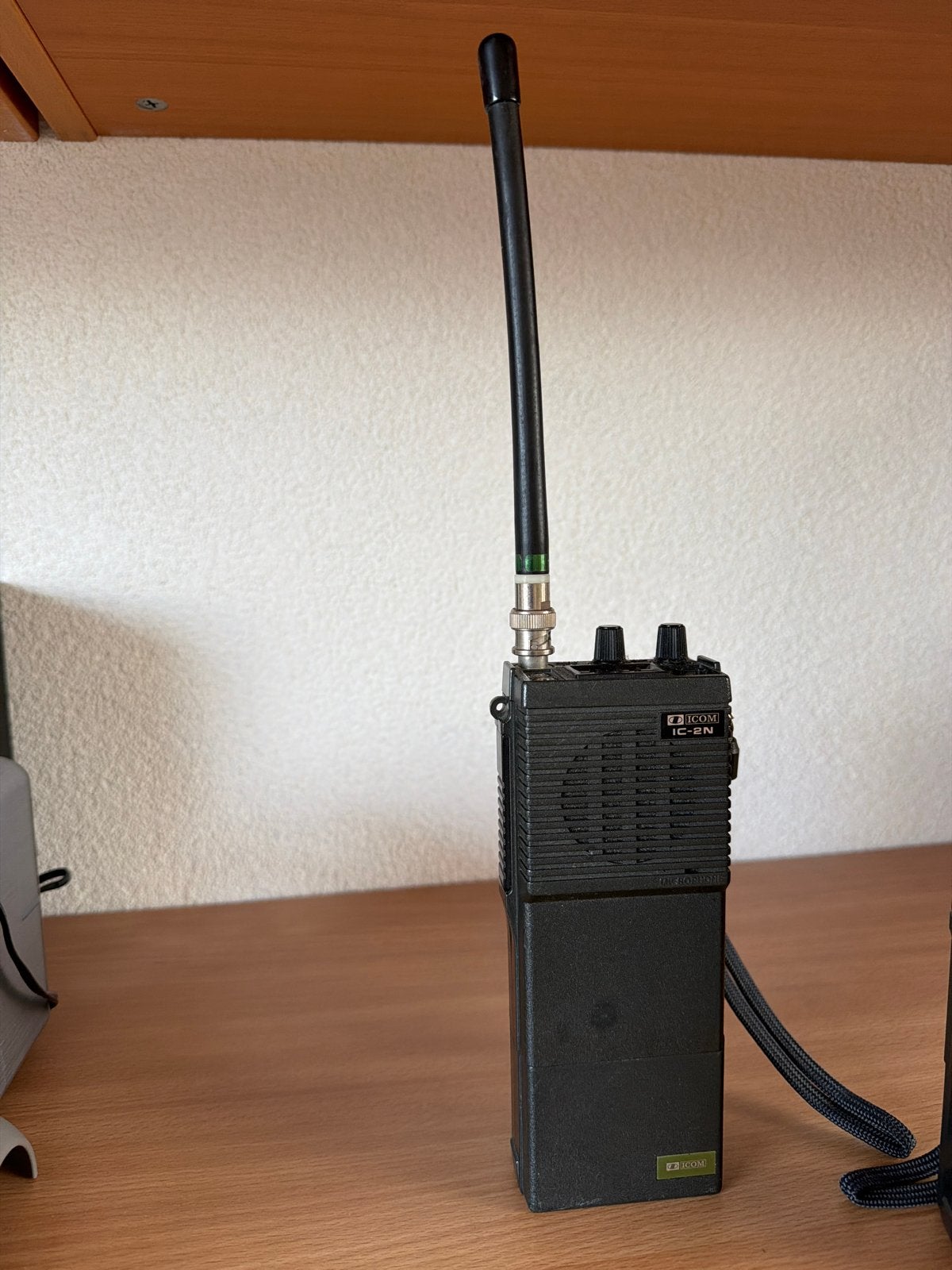 Icom IC-2N Vintage Portofoon - Goede Staat, Telecommunicatie, Ophalen, Gebruikt, 2 to 5 km, Portofoon of Walkie-talkie