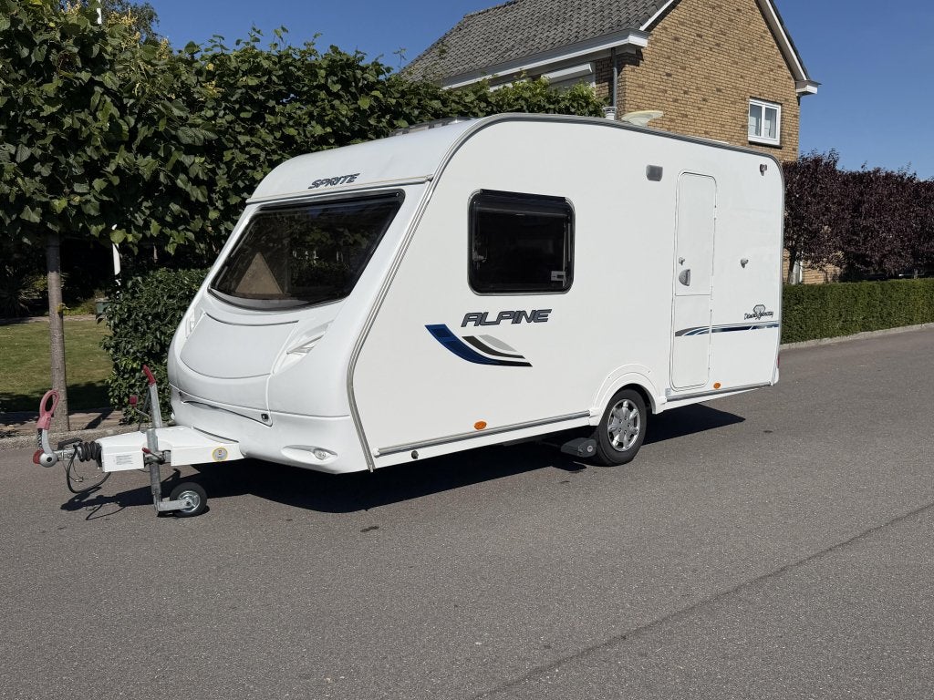 Sprite Alpine 440 verkocht, Caravans en Kamperen, Caravans, Dwarsbed, Standaardzit, Tot en met 2, Bedrijf