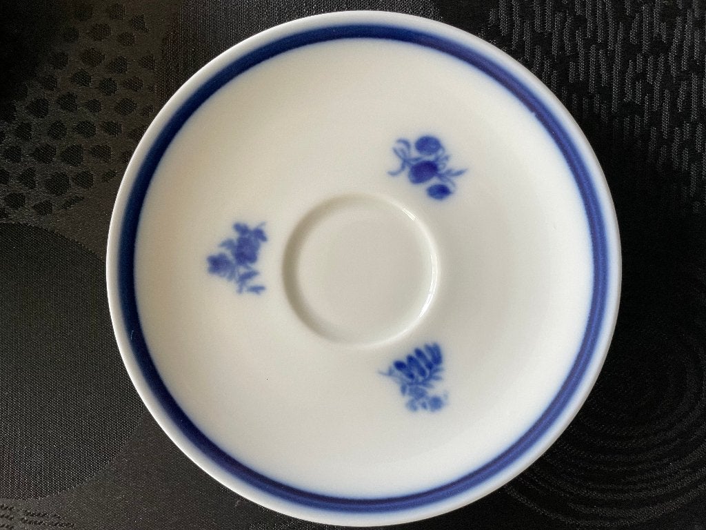 kop en schotel, Huis en Inrichting, Keuken | Servies, Overige merken, Vintage, Ophalen of Verzenden, Kop(pen) en/of Schotel(s)