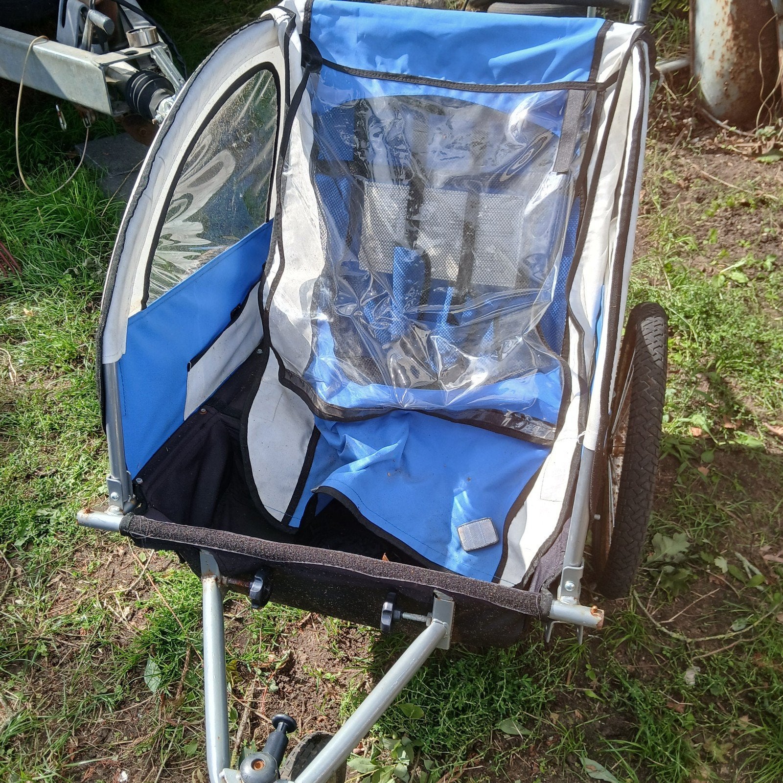Blauwe kinderfietskar of hondenkar met vering, Gebruikt, Vering, Ophalen of Verzenden, Kinderkar