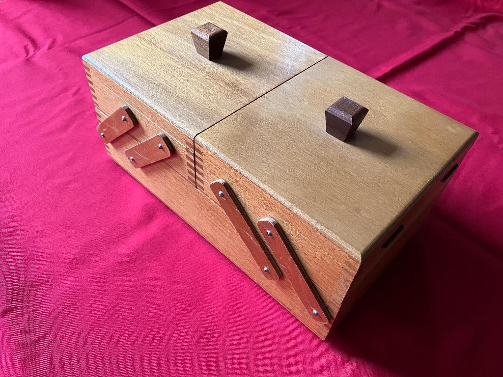 Vintage houten naaikistje / -box., Ophalen of Verzenden, Zo goed als nieuw, Overige typen