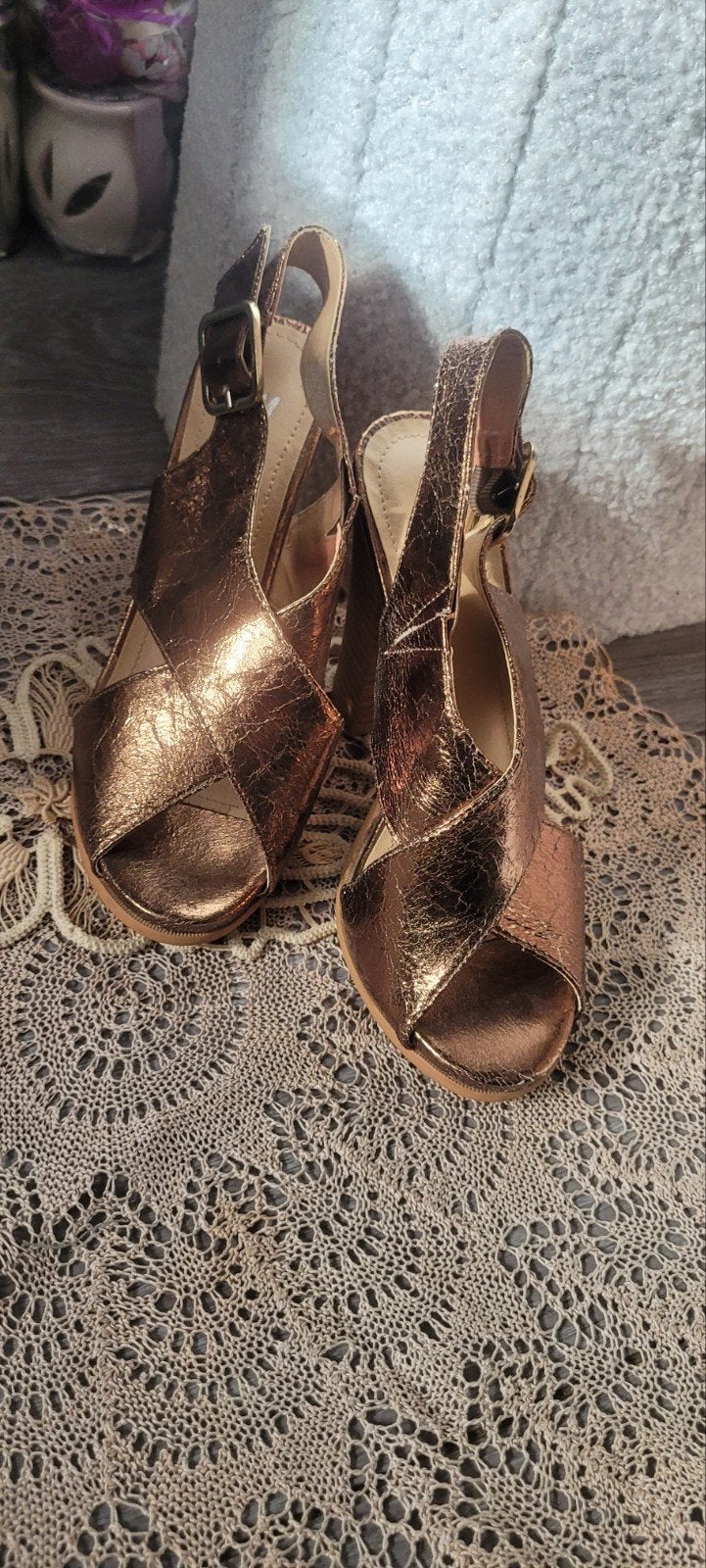 H&M Rosé/ gouden  summer Sandalen  Mt 36, H&M, Overige kleuren, Zo goed als nieuw, Sandalen of Muiltjes