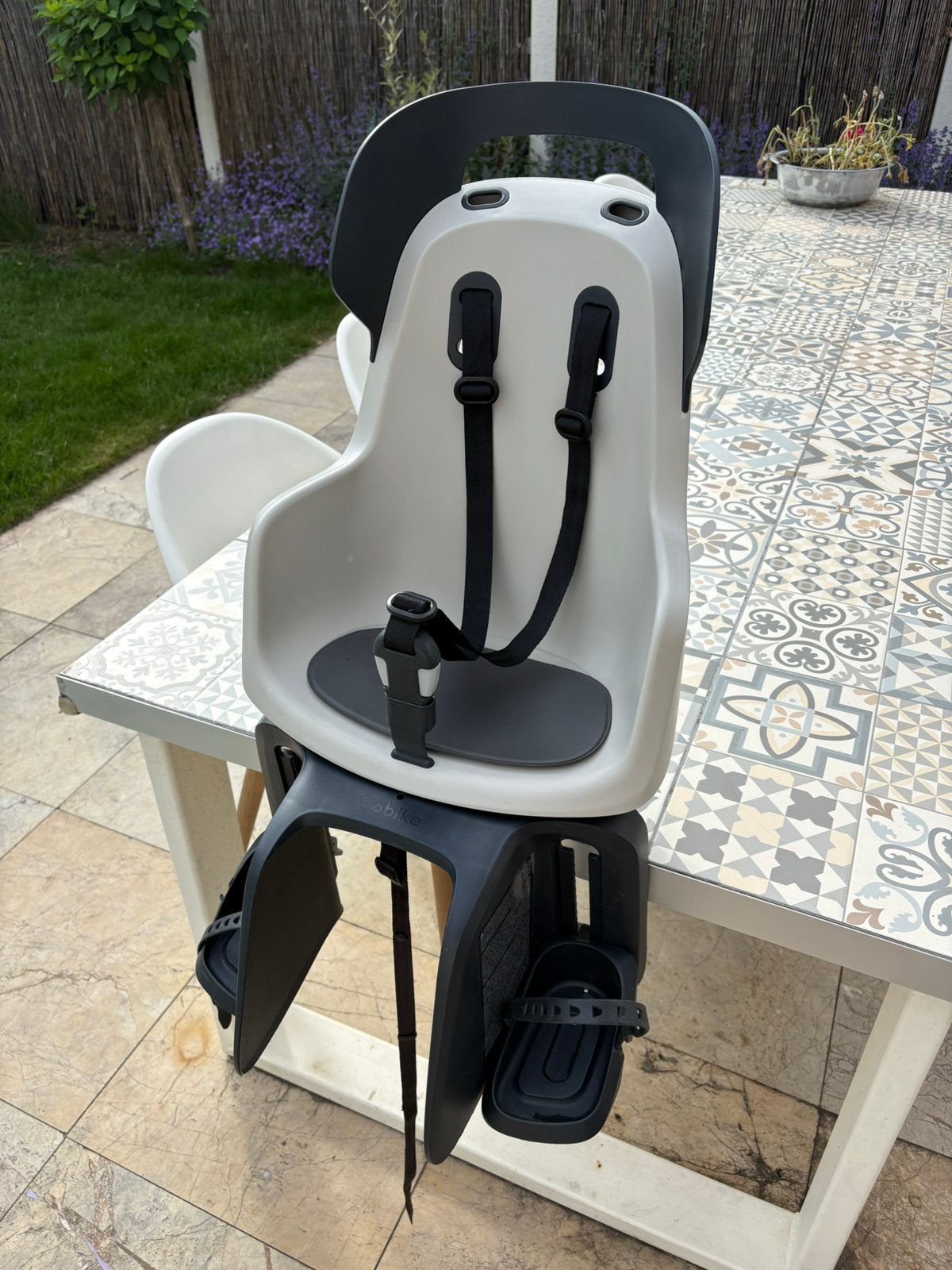 Fietsstoeltje achterzitje Bobike wit/zwart, Ophalen, Achterzitje, 9 t/m 18 kg, Bobike