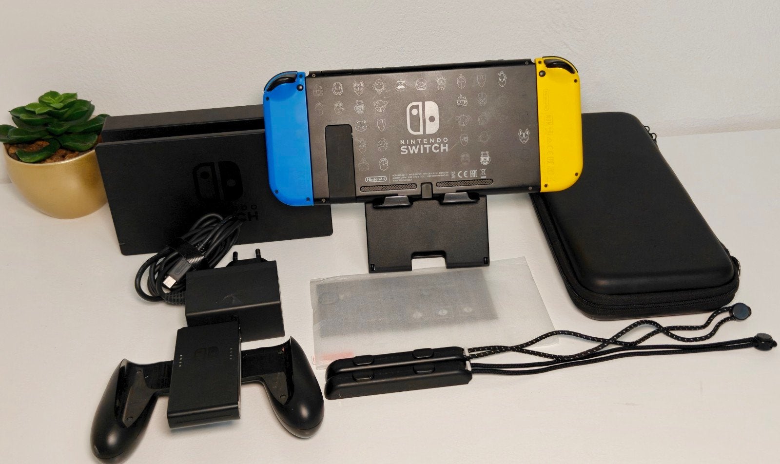 Nintendo Switch Fortnite Special Edition, Spelcomputers en Games, Games | Nintendo Switch, Ophalen of Verzenden, Zo goed als nieuw