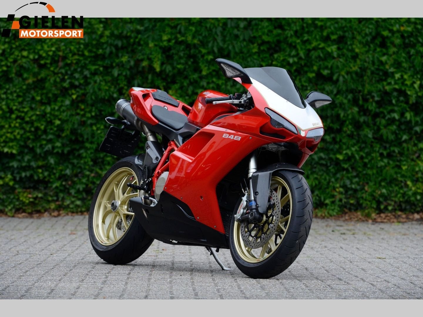 DUCATI 848  R uitgevoerd, Motoren, DUCATI, 2 cilinders, 849 cc, Motorrijbewijs A
