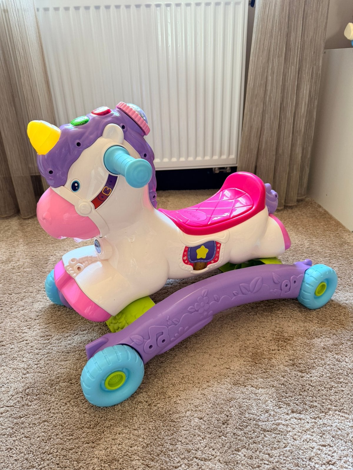 Vtech hobbel en speel eenhoorn, Ophalen, Zo goed als nieuw