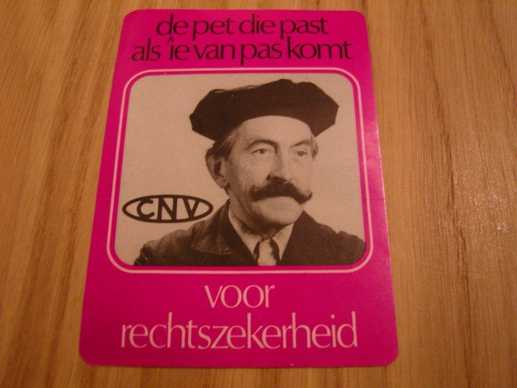 sticker CNV voor rechtszekerheid de pet die past, Ophalen, Zo goed als nieuw