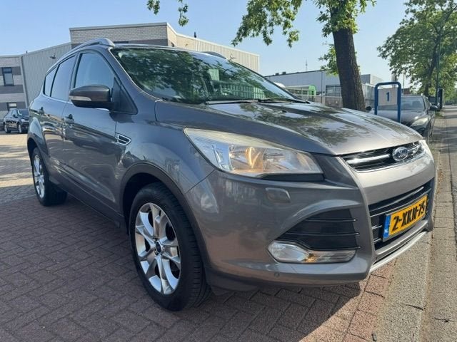 Ford Kuga 1.6 150pk Titanium X-Pack 169.000km Airco/ECC,Navi, Auto's, Voorwielaandrijving, Gebruikt, Zwart, 4 cilinders