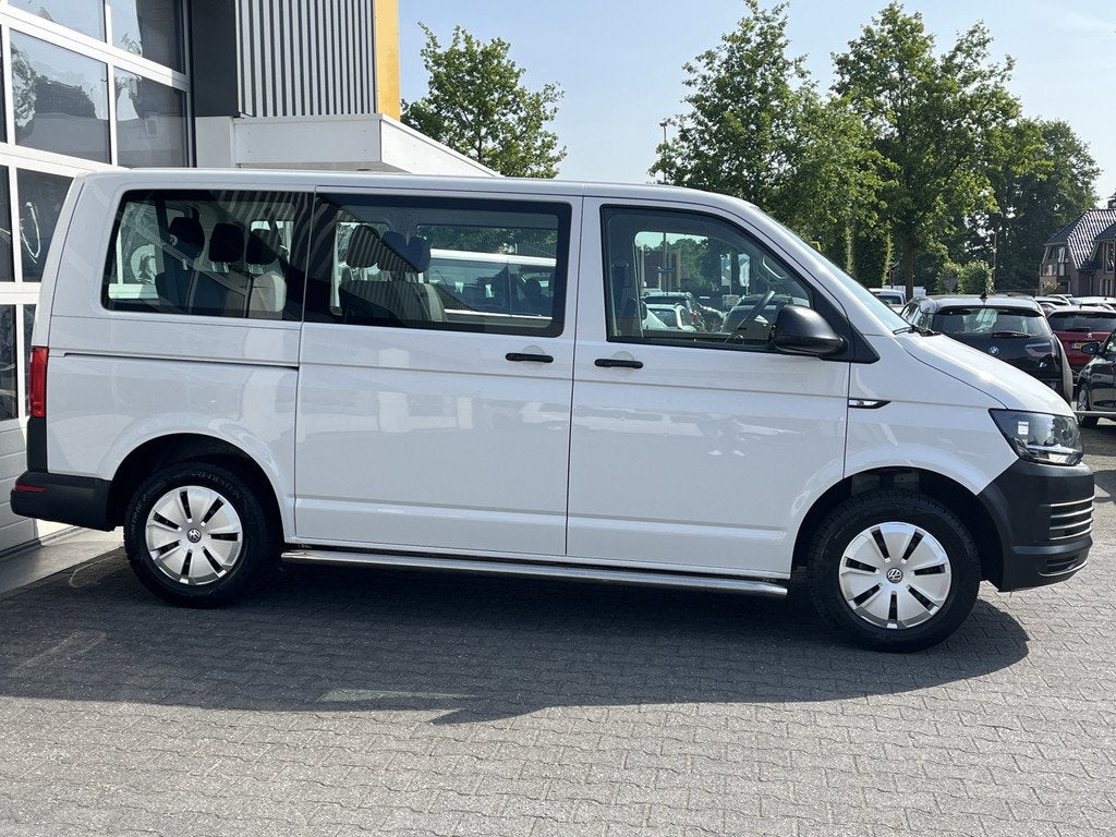 Volkswagen Transporter Kombi 2.0 TDI L1H1 Airco 9 persoons C, Auto's, Volkswagen, Voorwielaandrijving, Gebruikt, 241 €/maand, Wit