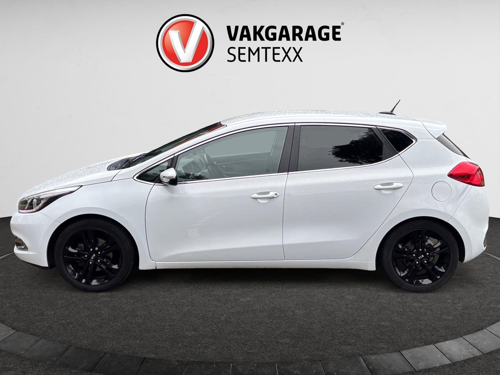 Kia Cee'd 1.6 GDI BusinessLine | Automaat | Clima | Cruise |, Auto's, Kia, Euro 5, 135 pk, Gebruikt, 4 cilinders