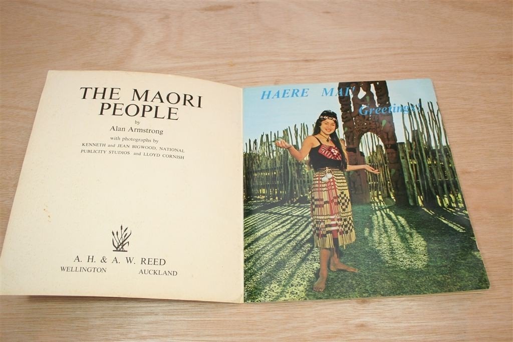 De Maori Zeeland [1960] — Zang, Beeld & Verhaal [met EP], Boeken, Ophalen of Verzenden, Gelezen, Azië
