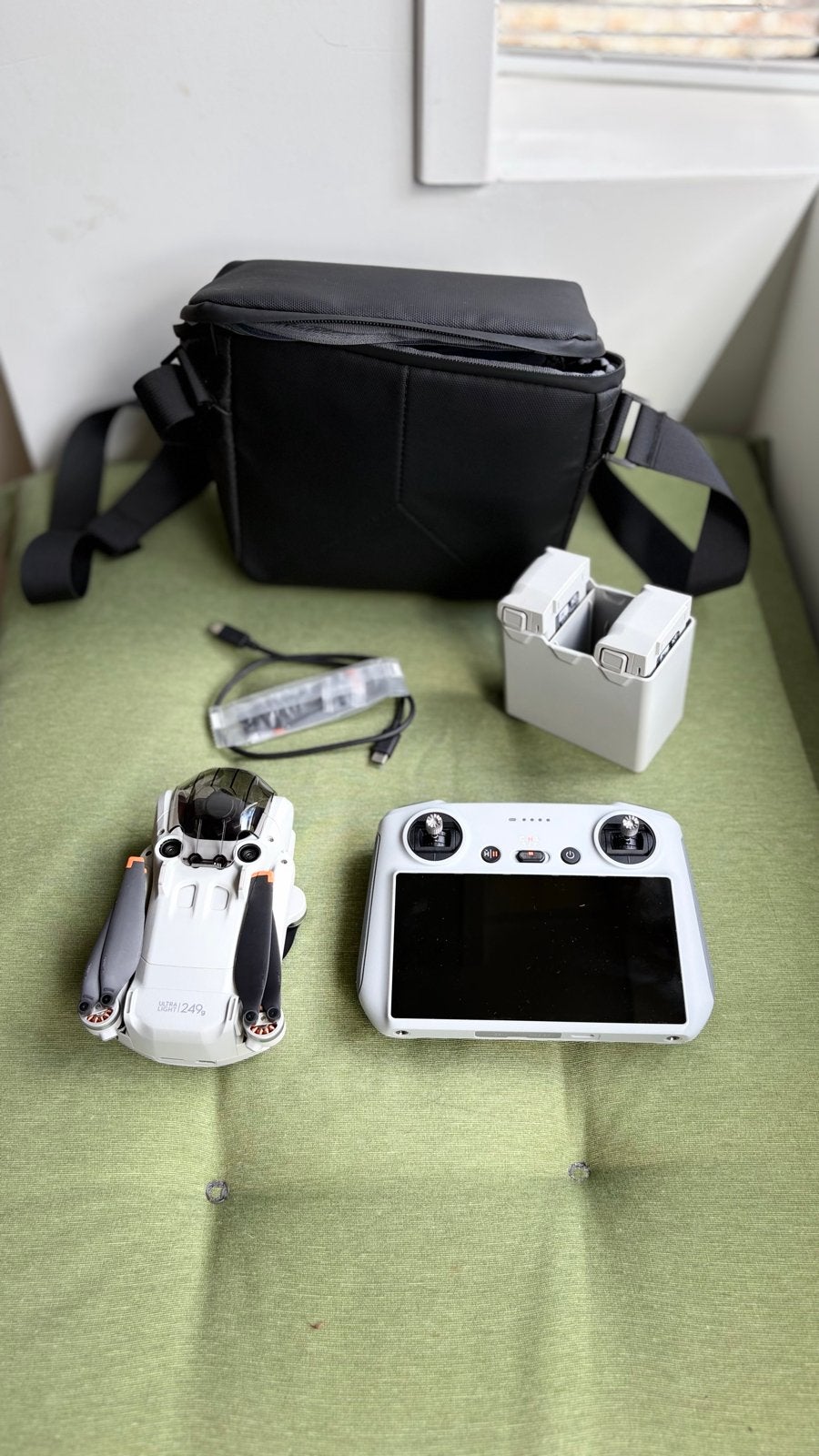 DJI Mini 3 Pro Fly More Combo set, Ophalen, 30 tot 45 minuten, Cameradrone, Extra accu('s)