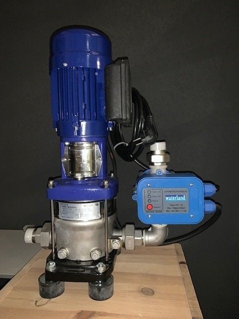 Duijvelaar drukverhoger waterleiding, Tuin en Terras, Waterpompen, Ophalen of Verzenden, Zo goed als nieuw, Elektrisch, Hydrofoorpomp