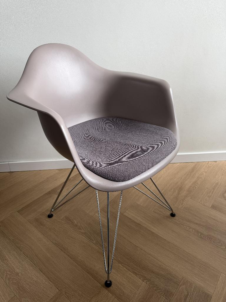 Vitra Eames ( DAR ) stoelen, Ophalen, Gebruikt, Klassiek - modern, Vijf, Zes of meer stoelen
